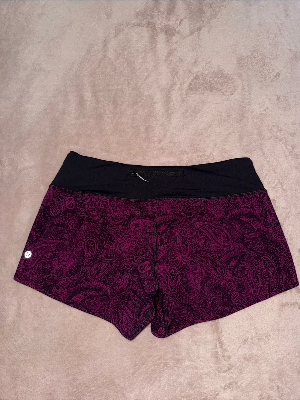 Lululemon short size 8
